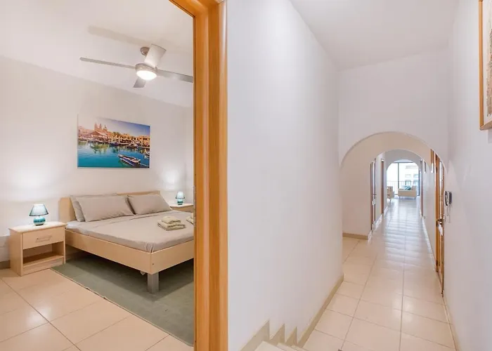 Spacious 3-bedroom At Tigne Daire Sliema