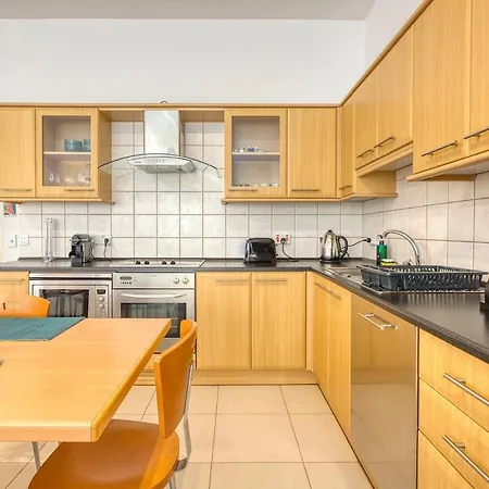 Spacious 3-bedroom At Tigne Sliema